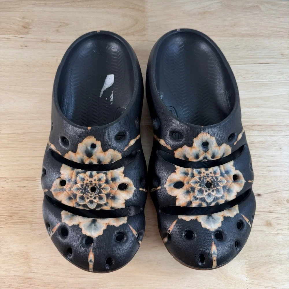 KEEN Yogui Arts Men's size 13 Slide Clog Shoes Sandals Dead Dye Floral Black